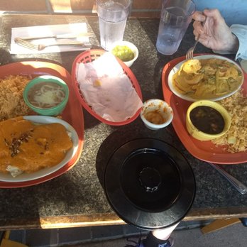 Roberto's Cantina - $19 Pollo Al Xocoqui on the left, $19 shrimp Rajitas Poblanas on 30" x 30" table - Mexican Near Me - Sunnyvale, California Roberto's Cantina - $19 Pollo Al Xocoqui on the left, $19 shrimp Rajitas Poblanas on 30" x 30" table - Mexican Near Me - Sunnyvale, California