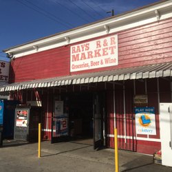 Ray's R & R Market - Exterior