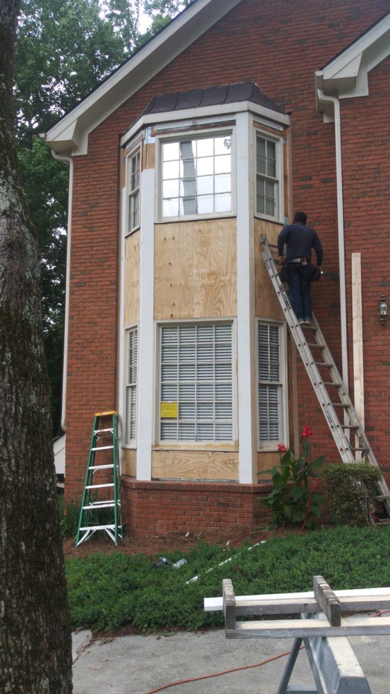 Slide of Top Edge Roofing and Construction
