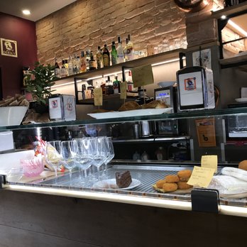 Ceranavolta - Cafeteria Near Me - Venezia, VE