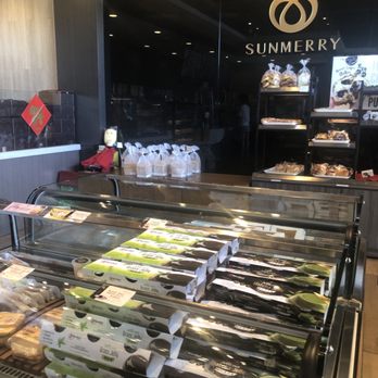 Sunmerry Bakery - Refrigerated cake by the slice - Bakeries Near Me - Temple City, California Sunmerry Bakery - Refrigerated cake by the slice - Bakeries Near Me - Temple City, California