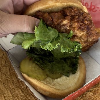 Chick-fil-A - Spicy Deluxe Sandwich - Fast Food Near Me - Oceanside, California