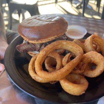 Steinerhaus BBQ - Tri tip sandwich. Onion rings are $3 upcharge! - Barbeque Near Me - Temecula, California