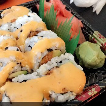 Tai Pei - Spicy Tuna and Spicy Salmon lunch maki - Chinese Near Me - Pittsburgh, Pennsylvania Tai Pei - Spicy Tuna and Spicy Salmon lunch maki - Chinese Near Me - Pittsburgh, Pennsylvania