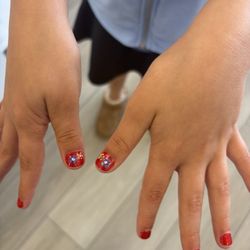 Kim Nails & Spa - Kids mani