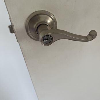 Pro Locksmith Solutions - Lock cylinder replaced - Keys & Locksmiths Near Me - Aventura, Florida Pro Locksmith Solutions - Lock cylinder replaced - Keys & Locksmiths Near Me - Aventura, Florida
