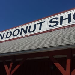 Towne Donut Shoppe - Outside....