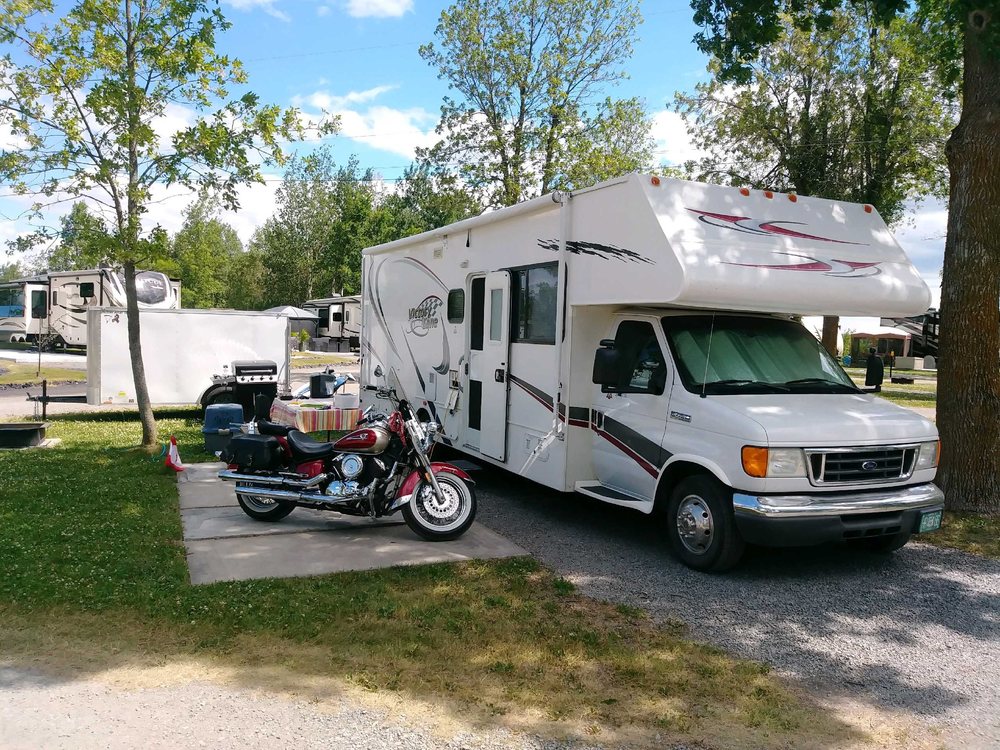 BROWN’S BODY SHOP Updated September 2024 199 Pleasant Grove Rd