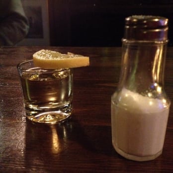 Tasca i Vins - A free drink comes with dinner at the restaurant - Mediterranean Near Me - Barcelona, B Tasca i Vins - A free drink comes with dinner at the restaurant - Mediterranean Near Me - Barcelona, B