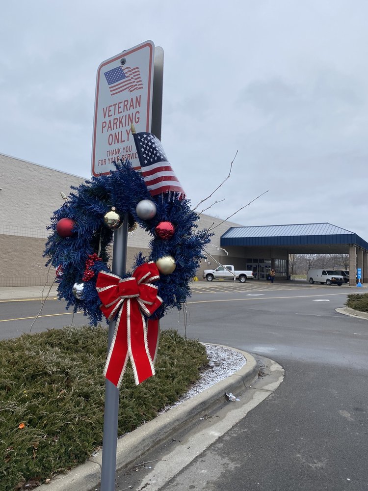 LOWE’S HOME IMPROVEMENT Updated October 2024 27 Photos & 64 Reviews 3900 Carpenter Road