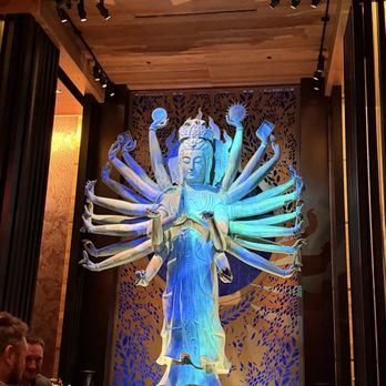 TAO Chicago Restaurant - Pan Asian Near Me - Chicago, Illinois