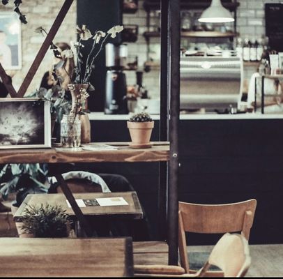 7VB Café by null