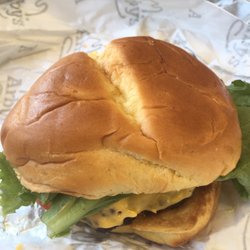 Arby's - Deluxe Wagyu Steakhouse Burger