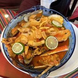 Santa Barbara Restaurant - Seafood Sudados Mixto