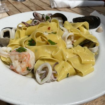 Fig Tree - Pasta Del Mar - Cafes Near Me - Los Angeles, California Fig Tree - Pasta Del Mar - Cafes Near Me - Los Angeles, California
