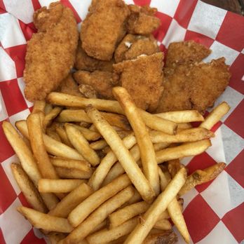 Yankee Lobster - Kids chicken fingers - Seafood Markets Near Me - Boston, Massachusetts Yankee Lobster - Kids chicken fingers - Seafood Markets Near Me - Boston, Massachusetts