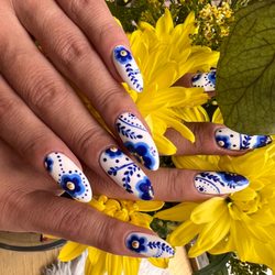 Me Nail Spa - Soft gel extensions with floral design and almond shape