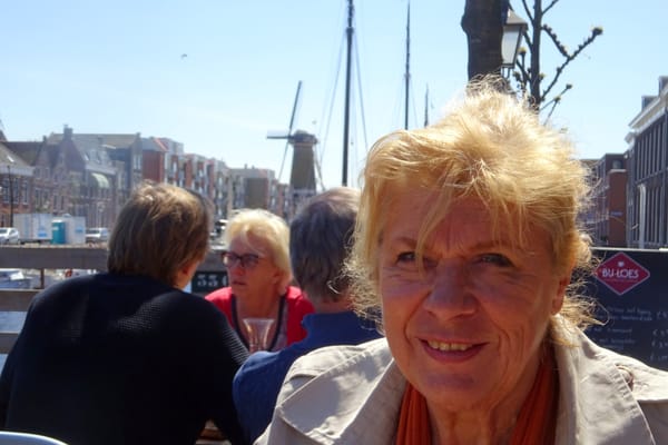 Bij Loes Delfshaven by null