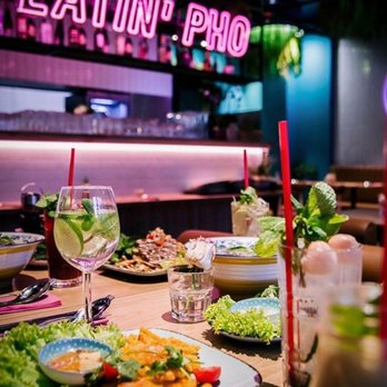 Yo! Pho - Get together PHOreal! When was the last time where you and your squad were having a great time at a table full with delicious food? - Vietnamese Near Me - Berlin, BE