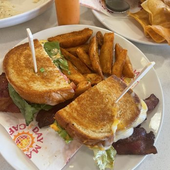 Day Maker Half Day Cafe - BLT grilled cheese - Breakfast & Brunch Near Me - Austin, Texas
