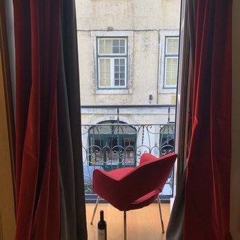 Brown's Central - Street view - Hotels Near Me - Lisbon, 11 Brown's Central - Street view - Hotels Near Me - Lisbon, 11