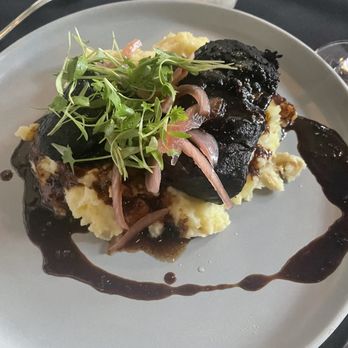 Corner Kitchen - Short rib - New American Near Me - Dayton, Ohio