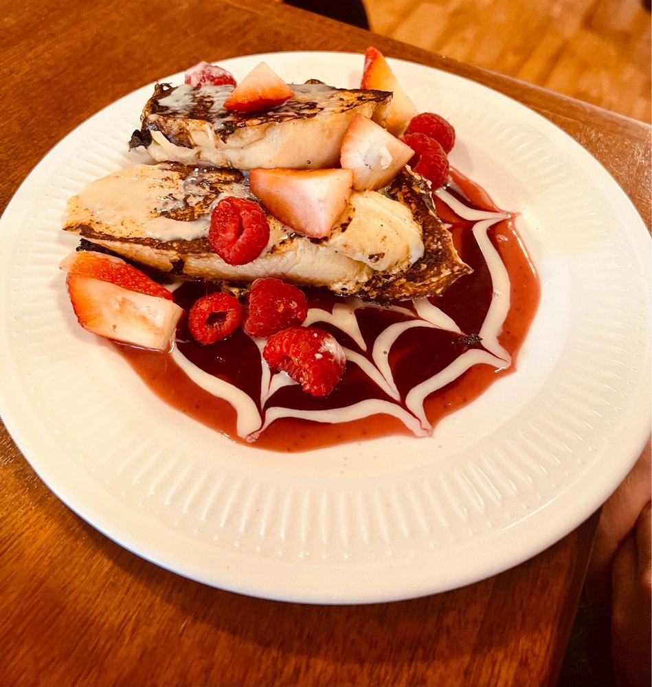 THE GREENE LILY 172 Photos & 332 Reviews 516 2nd St, Eureka