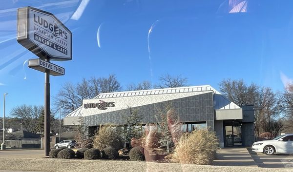 Ludger's Bavarian Cakery by null