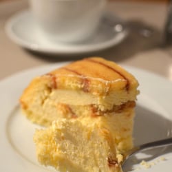 Café Huttenhof - Café Huttenhof | Apfelweincremetorte