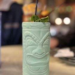 Las Hadas Mexican Bar & Eatery - "Mo-jito Mo-Problems"