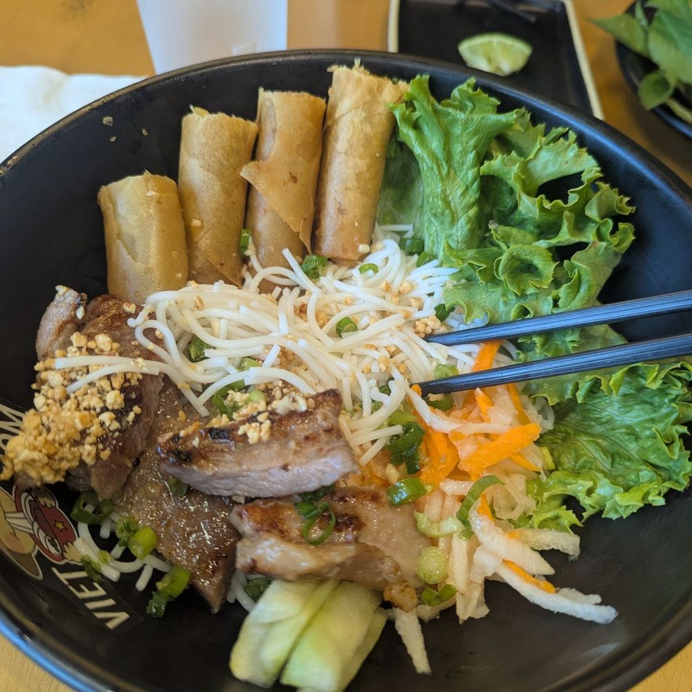 Viet Nom - Bun thit nuong - Vietnamese Near Me - San Diego, California Viet Nom - Bun thit nuong - Vietnamese Near Me - San Diego, California