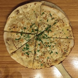 Site Pizza Bar - garlic pizza