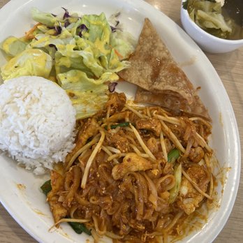 Jumpa Thai - Lunch special - pad thai - Thai Near Me - Garden Grove, California Jumpa Thai - Lunch special - pad thai - Thai Near Me - Garden Grove, California