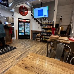 Cal's Brick Oven Pizza - Chips and coke