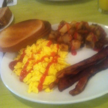 Sunnyside Grill - Traditional Breakfast - Breakfast & Brunch Near Me - Toronto, Ontario