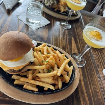 Bunbury - Burger from Brunch - Argentine Near Me - Miami, Florida Bunbury - Burger from Brunch - Argentine Near Me - Miami, Florida