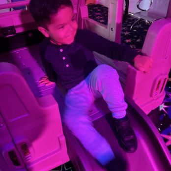 Pelitos Hair Salon - Happy Customer - Kids Hair Salons Near Me - Downey, California Pelitos Hair Salon - Happy Customer - Kids Hair Salons Near Me - Downey, California