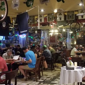 Junkyard Cafe - Main dining room - American Near Me - Simi Valley, California Junkyard Cafe - Main dining room - American Near Me - Simi Valley, California