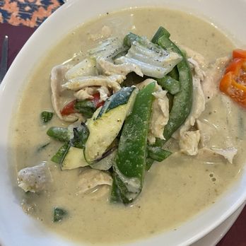 Thai star - Green Curry chicken - Thai Near Me - Durham, North Carolina
