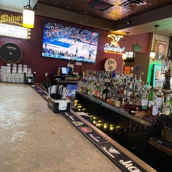 The Lion & Crown - Pubs Near Me - Addison, Texas The Lion & Crown - Pubs Near Me - Addison, Texas