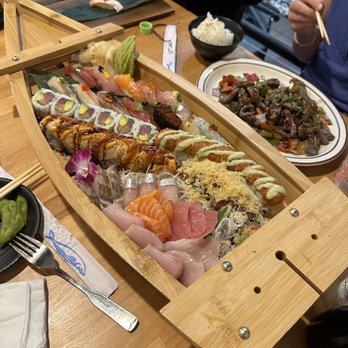 Kusshi - Kusshi Speed Boat - Sushi Bars Near Me - Vienna, Virginia Kusshi - Kusshi Speed Boat - Sushi Bars Near Me - Vienna, Virginia