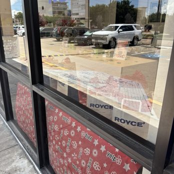 HAPI Community Week: ROYCE' Chocolate - Yelp! - Yelp Events Near Me - Houston, Texas HAPI Community Week: ROYCE' Chocolate - Yelp! - Yelp Events Near Me - Houston, Texas