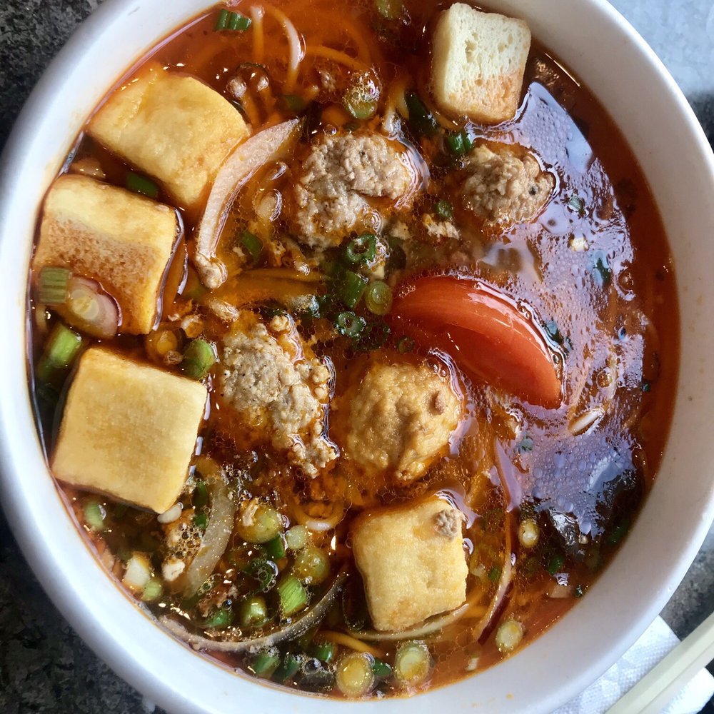Que Ling Restaurant - Bun rieu - Vietnamese Near Me - Toronto, Ontario