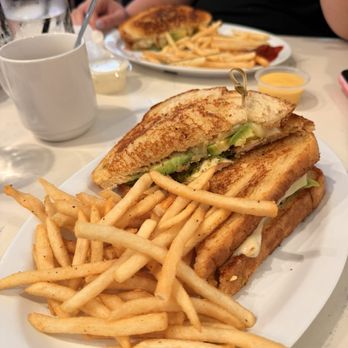 Little Duck Diner - the CALIFORNIA - Breakfast & Brunch Near Me - Savannah, Georgia Little Duck Diner - the CALIFORNIA - Breakfast & Brunch Near Me - Savannah, Georgia