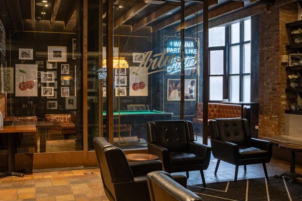 Artie's Backroom & Rooftop by null