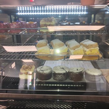 Una Bakery - Custom Cakes Near Me - Lake Worth, Florida