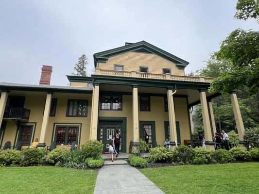 Glen Iris Inn by null