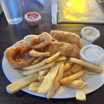 Barbara's Fishtrap - Fish & Chips and Prawns - Seafood Near Me - Half Moon Bay, California Barbara's Fishtrap - Fish & Chips and Prawns - Seafood Near Me - Half Moon Bay, California