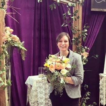 Chinell's By Ariel - Florists Near Me