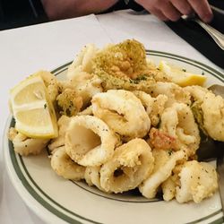 Dominick's of Historic Norcross - Calamari fritti